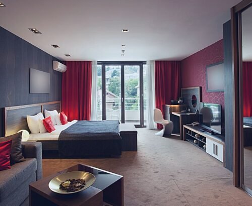 reservation hotel ORYX VOYAGE