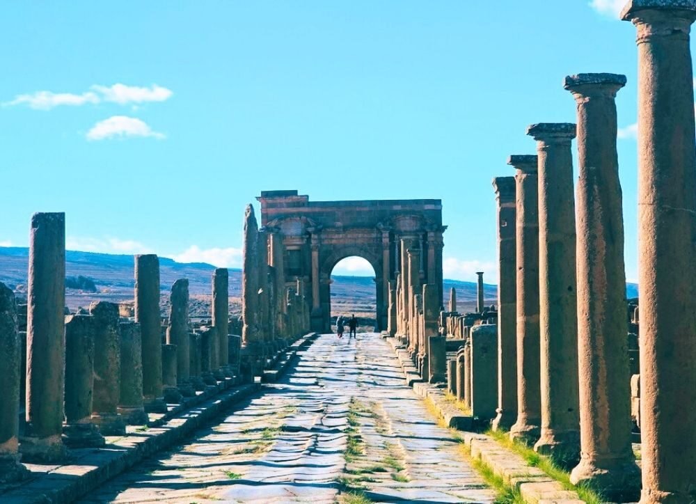 trajan arch timgad algeria